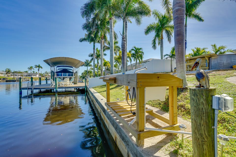 Canal On-Site | Fish-Cleaning Station