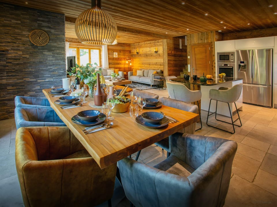 Dining/Kitchen/Lounge