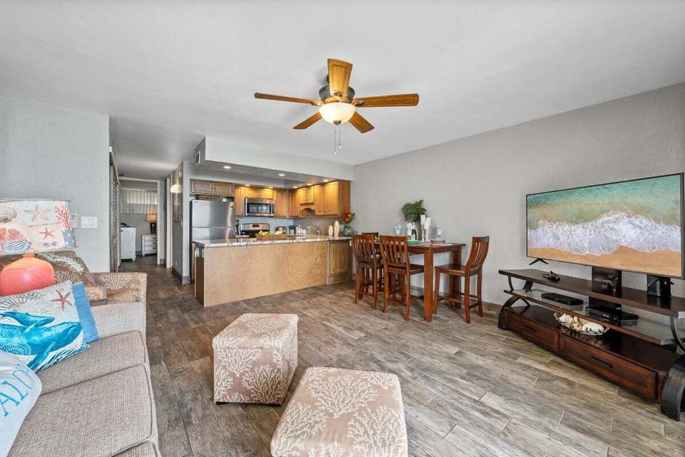 Island Style Furnishings in the living room with ceiling fan