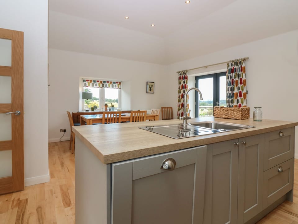 Fridge, dishwasher, electric kettle, toaster