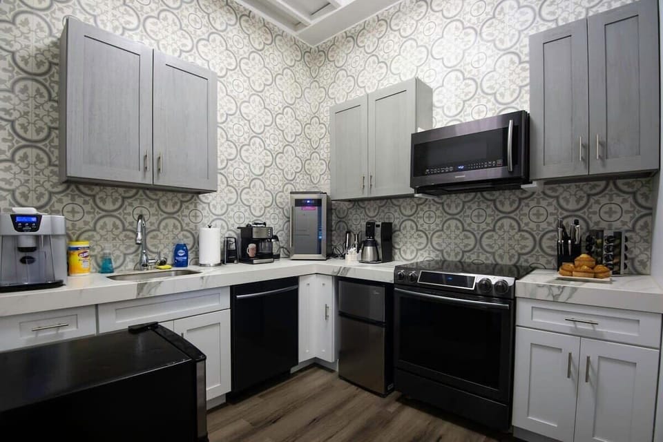 Fully equipped kitchen