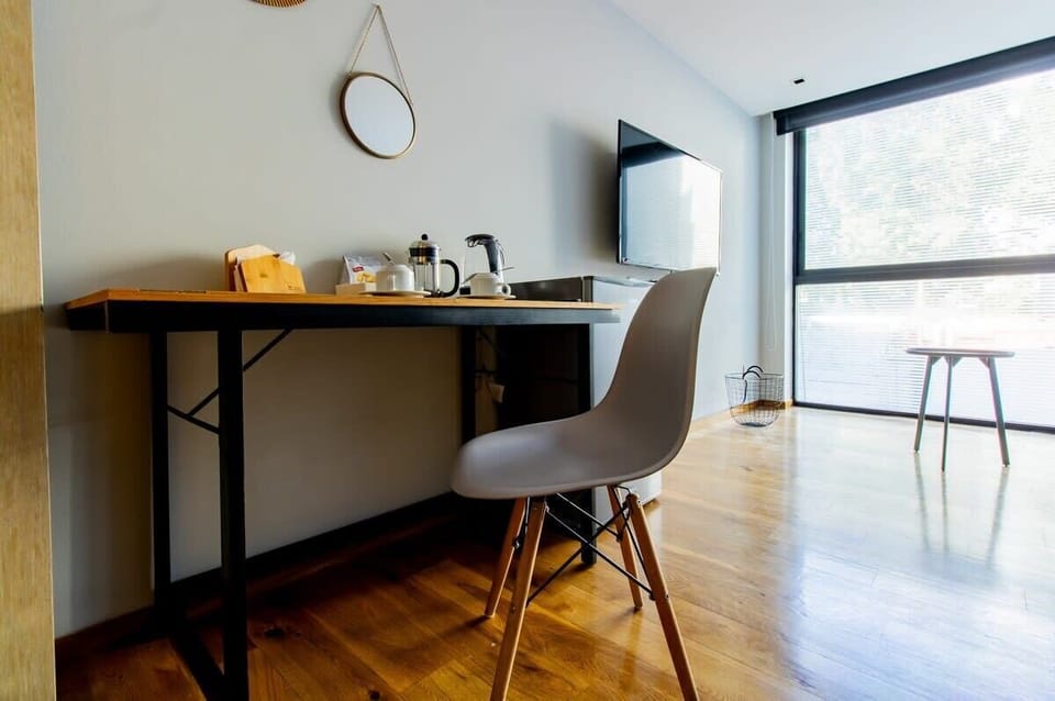 Elegant workspace