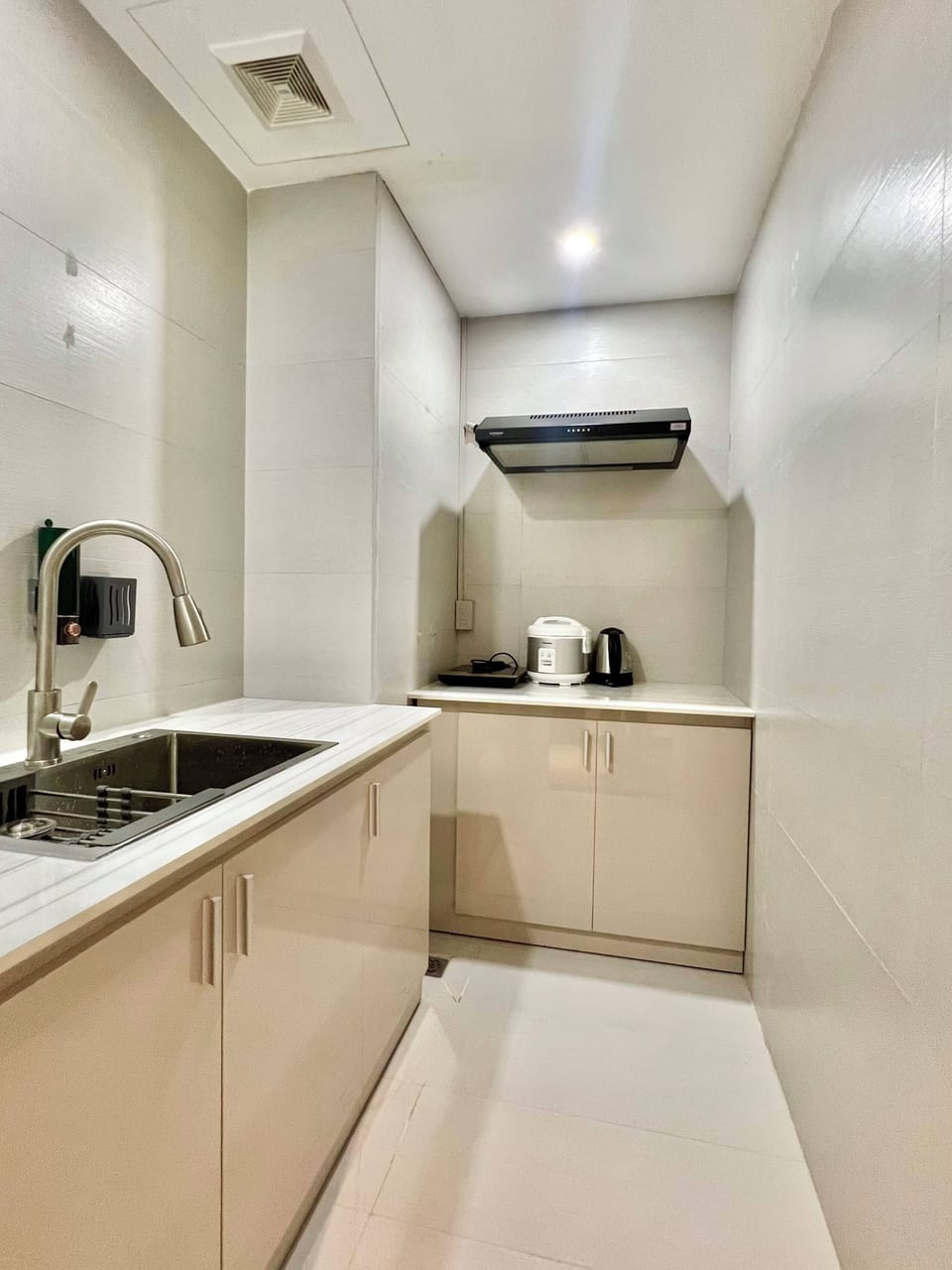 Premium Apartment, 1 Bedroom | Private kitchen