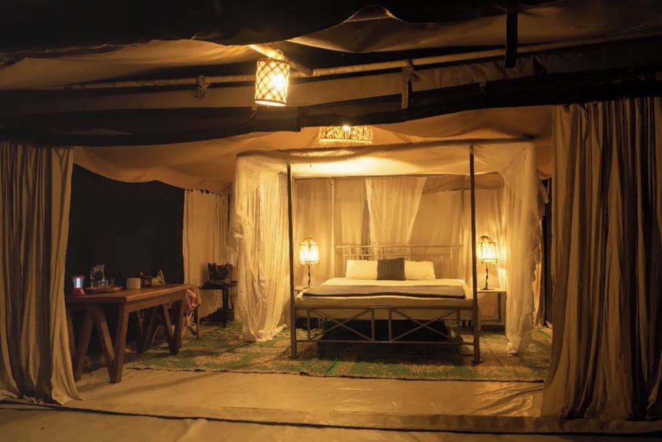 1 bedroom, desk, laptop workspace