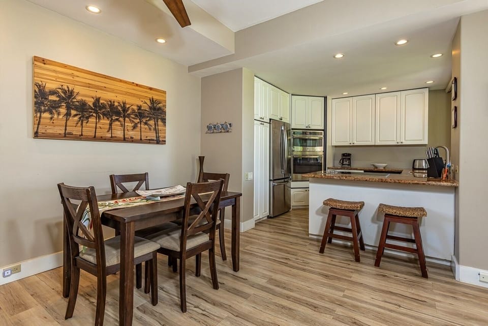 Condo, 1 Bedroom | Dining