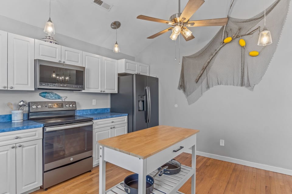 Surf or Sound Realty - 1167 - Merlion Haven - Kitchen -3