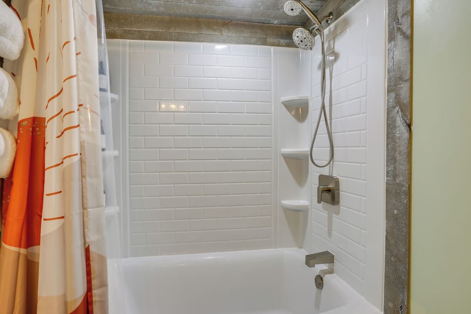 Mountain Creek Ski Condo With 2 Decks! Apartment in Vernon Township