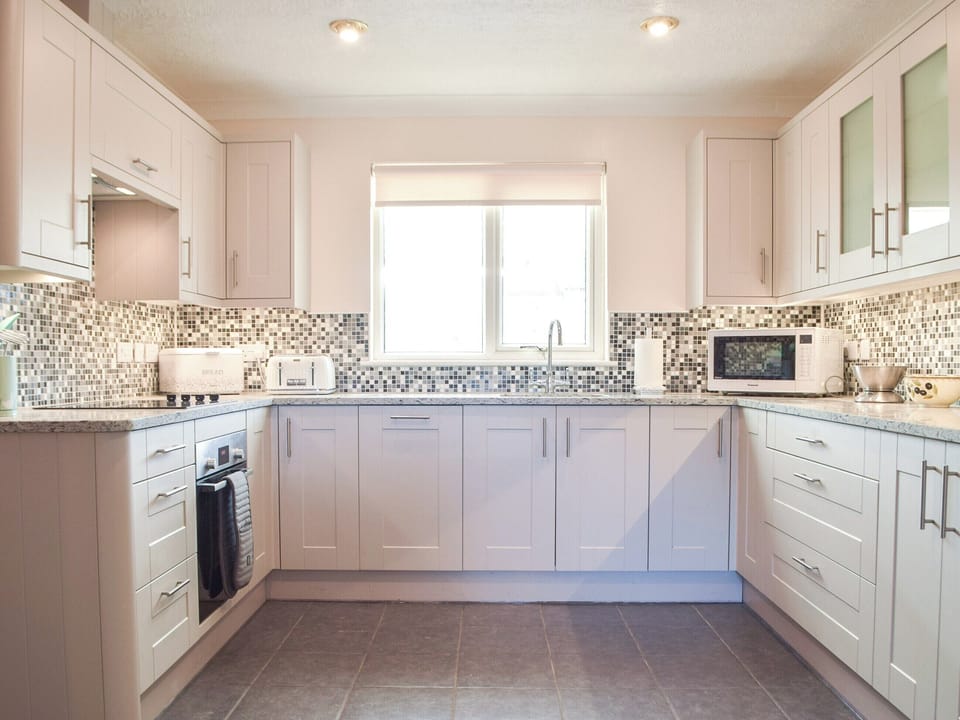 Kitchen | Ty Twt, Clynderwen