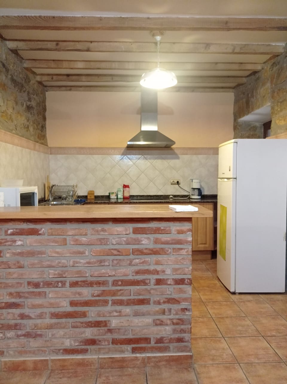 Family Apartment, Mountain View | Private kitchen | Microwave, highchair