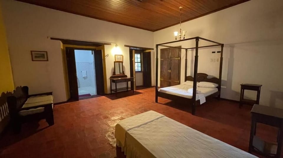 Standard Room | Free WiFi, bed sheets