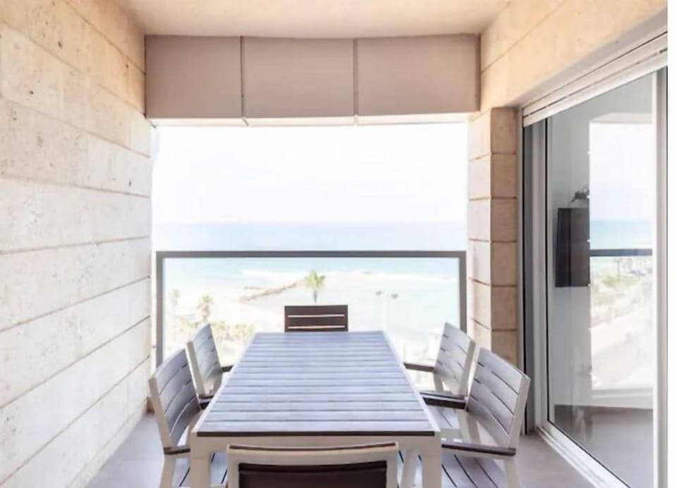 Luxury Apartment | Balcony