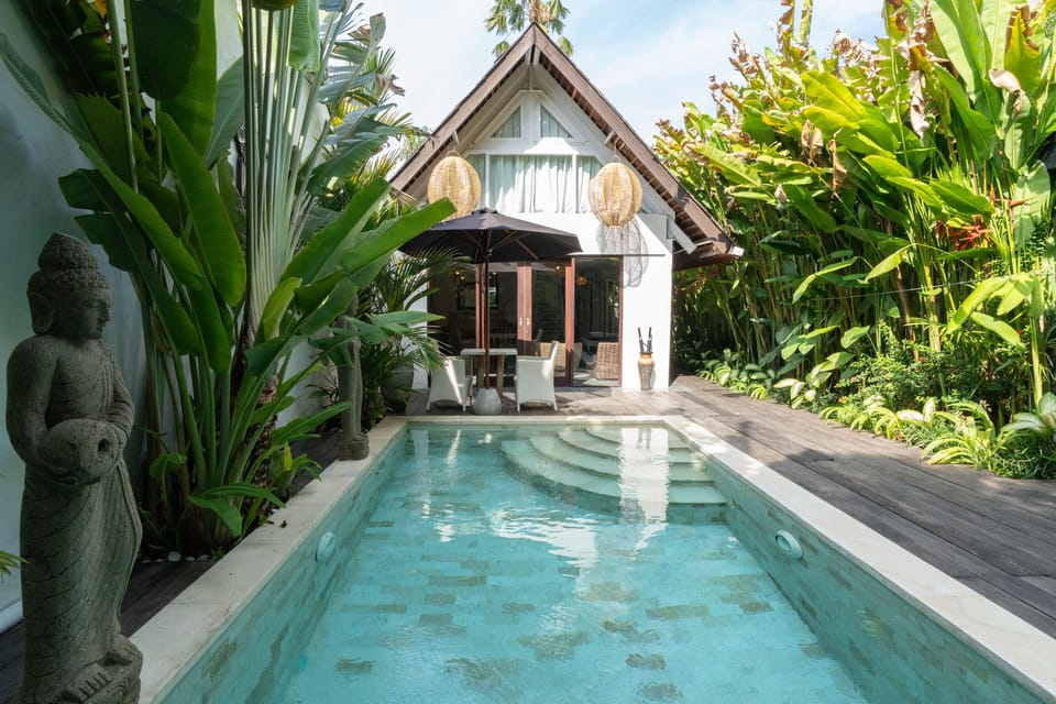Private pool
