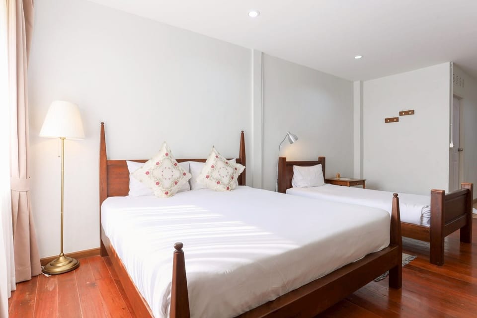 Premium Triple Room | In-room safe, desk, laptop workspace, cribs (free)