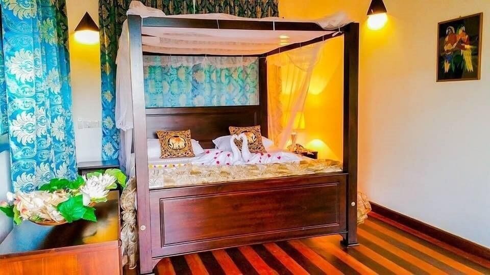 Superior Suite | In-room safe, soundproofing, iron/ironing board, free WiFi