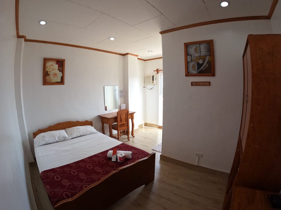 Deluxe Room | 1 bedroom, free WiFi