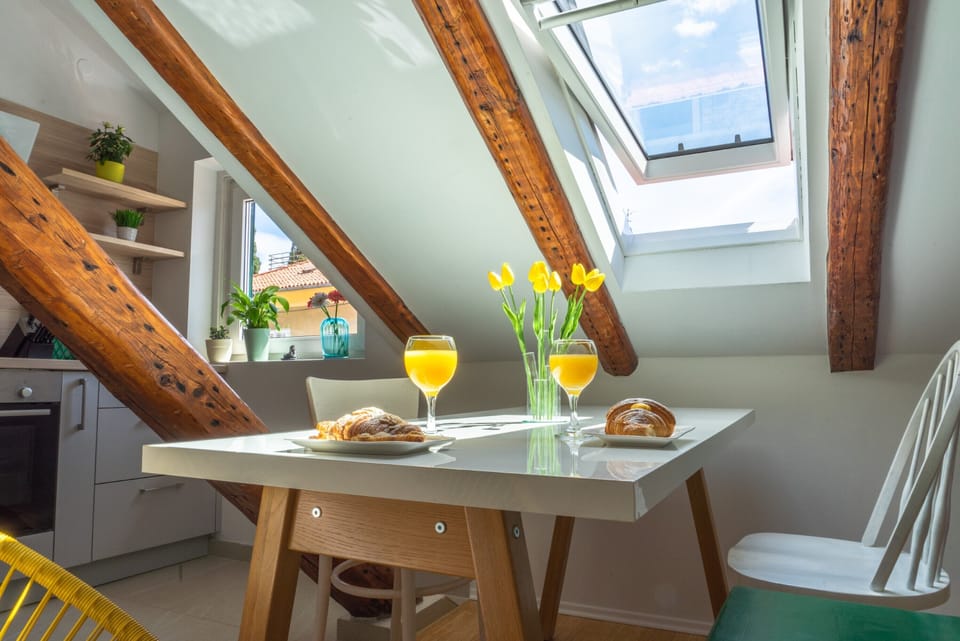 Apartment (Apartman) | In-room dining