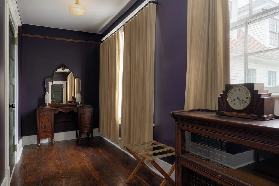 Deluxe Room | Individually decorated, individually furnished, iron/ironing board