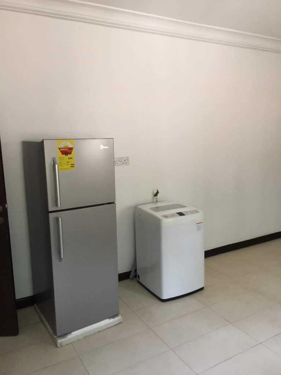 Mini-refrigerator