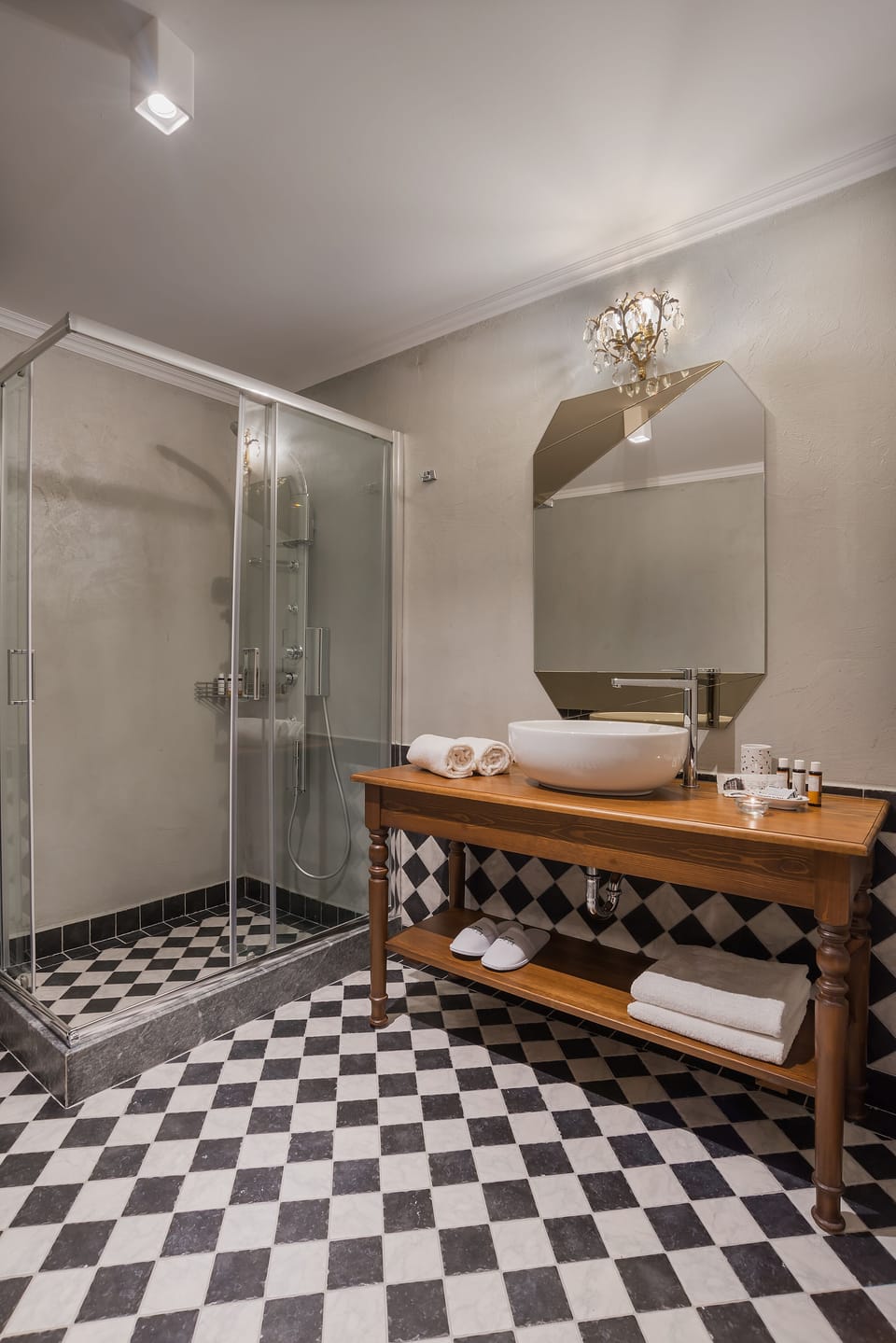 Ef Zin Studios & Suites Hotel in Greece