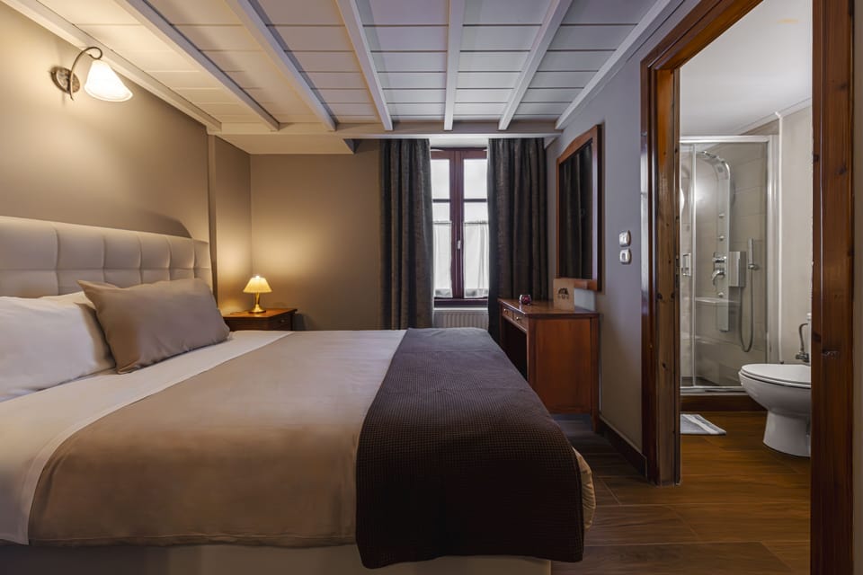 Ef Zin Studios & Suites Hotel in Greece