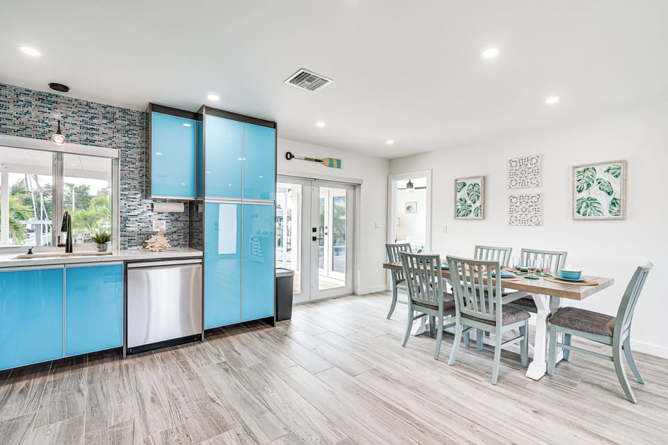 House (4 Bedrooms) | Interior