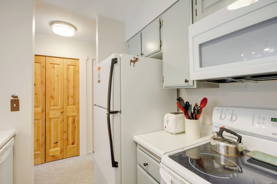 Apartment (1 Bedroom) | Interior