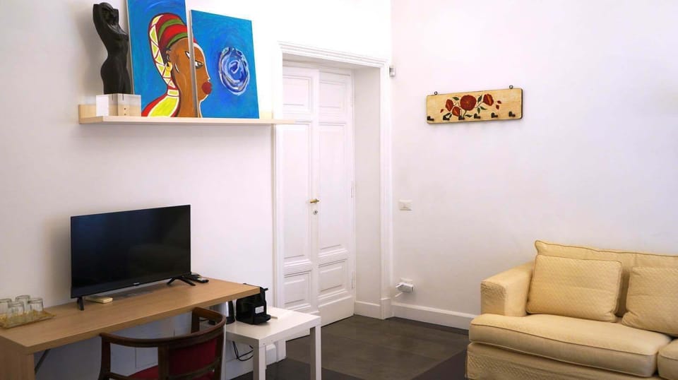 Camera Lavi ( bagno privato esterno ) | In-room safe, blackout drapes, soundproofing, free WiFi