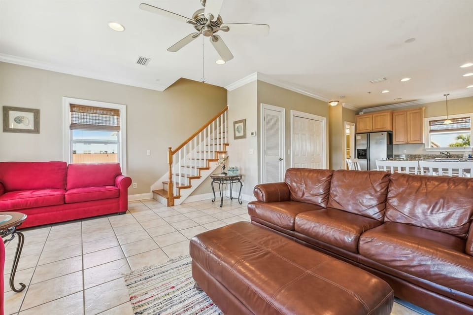 House, 3 Bedrooms, Private Pool | Living area