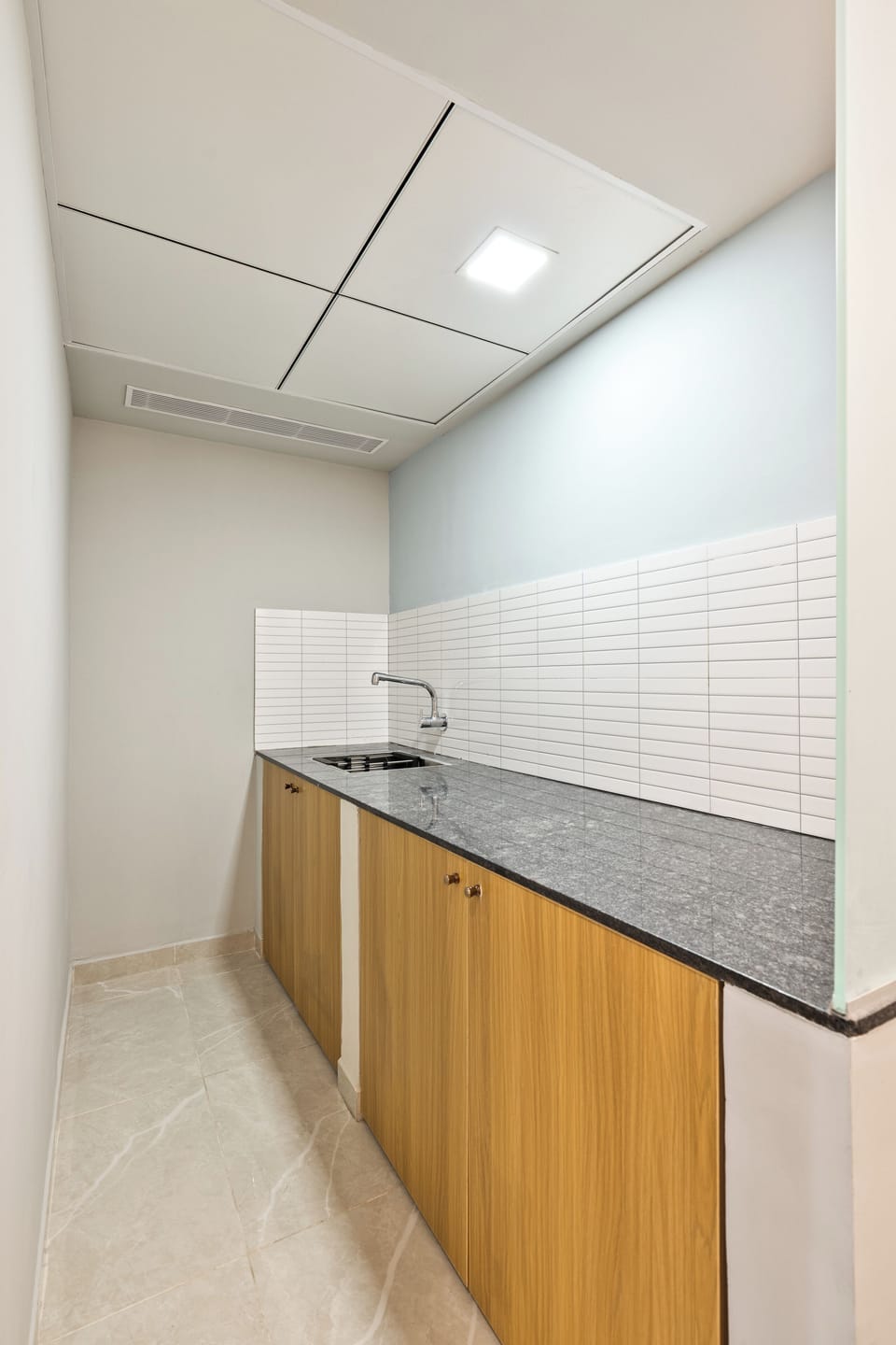 Superior Studio Suite | Private kitchen | Shared fridge, microwave