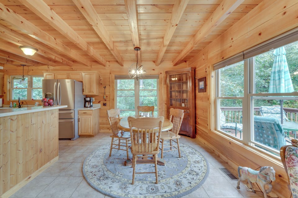 House (2 Bedrooms) | Interior