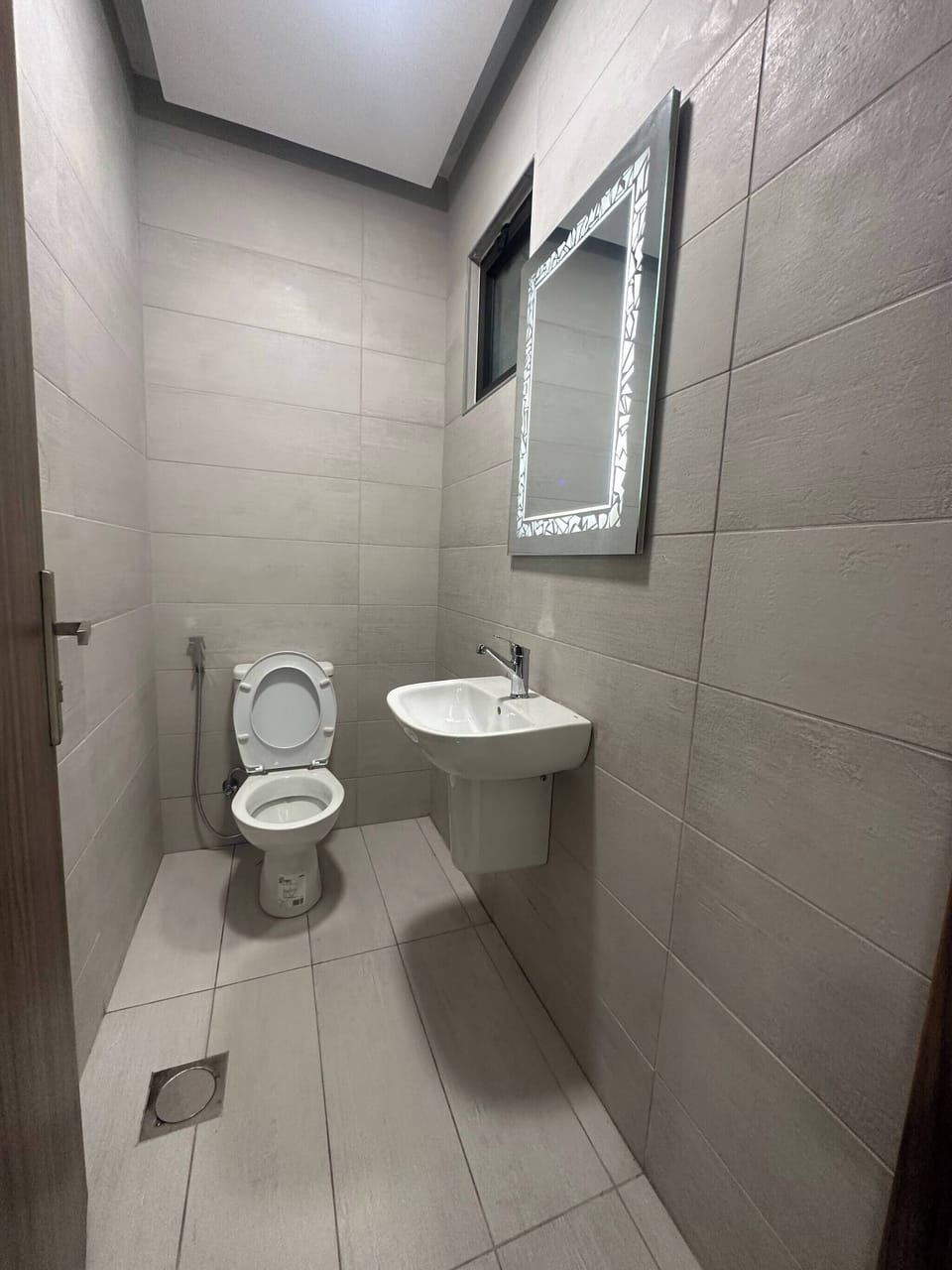 JRE Cozy Home Near All Services 21 Apartment in Africa