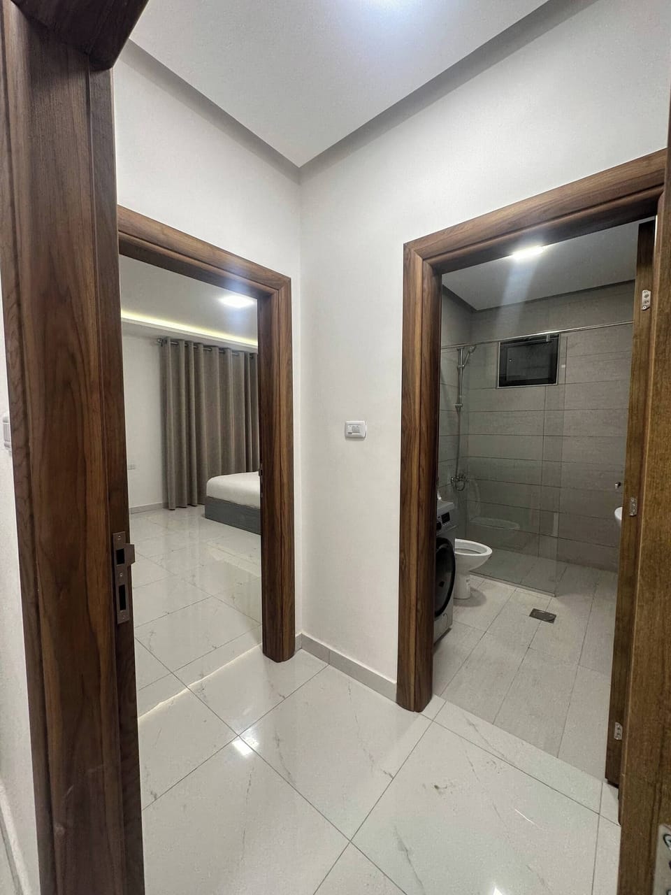 Apartment, 2 Bedrooms, Accessible, Smoking | Bathroom