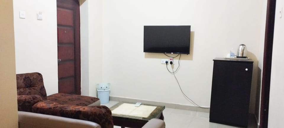 Luxury Suite | 1 bedroom, desk, laptop workspace, free WiFi