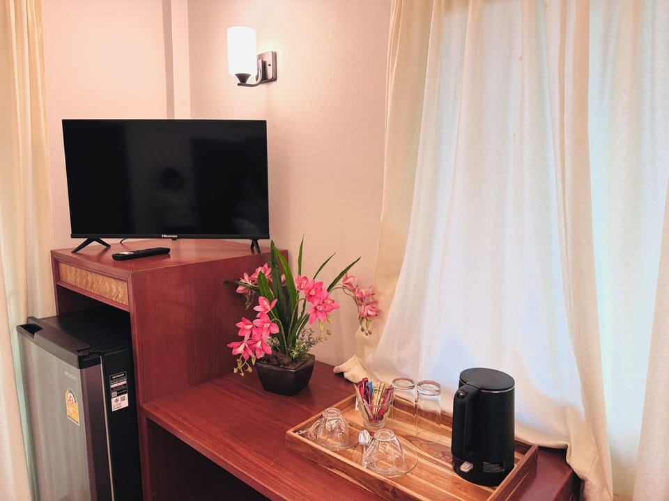 Family Seaview | Premium bedding, minibar (free items), in-room safe, soundproofing