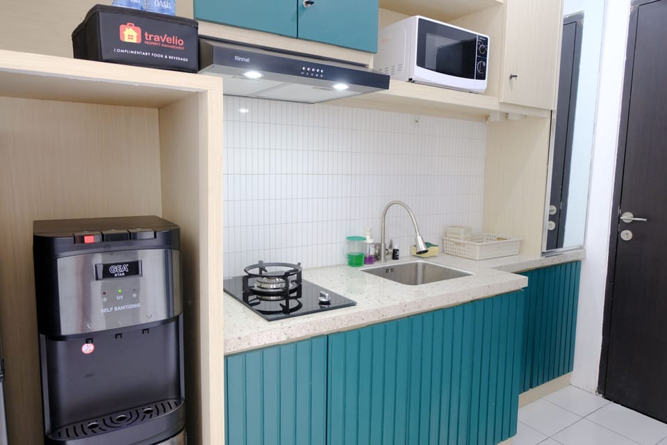 Apartment | Private kitchen | Full-size fridge, stovetop