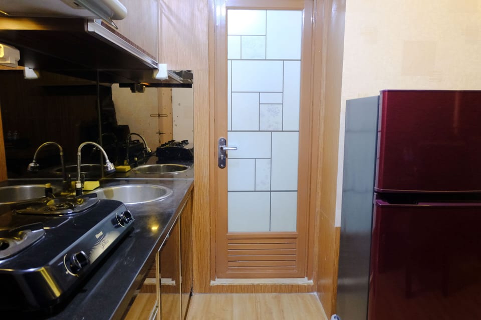 Apartment | Private kitchen | Full-size fridge, stovetop