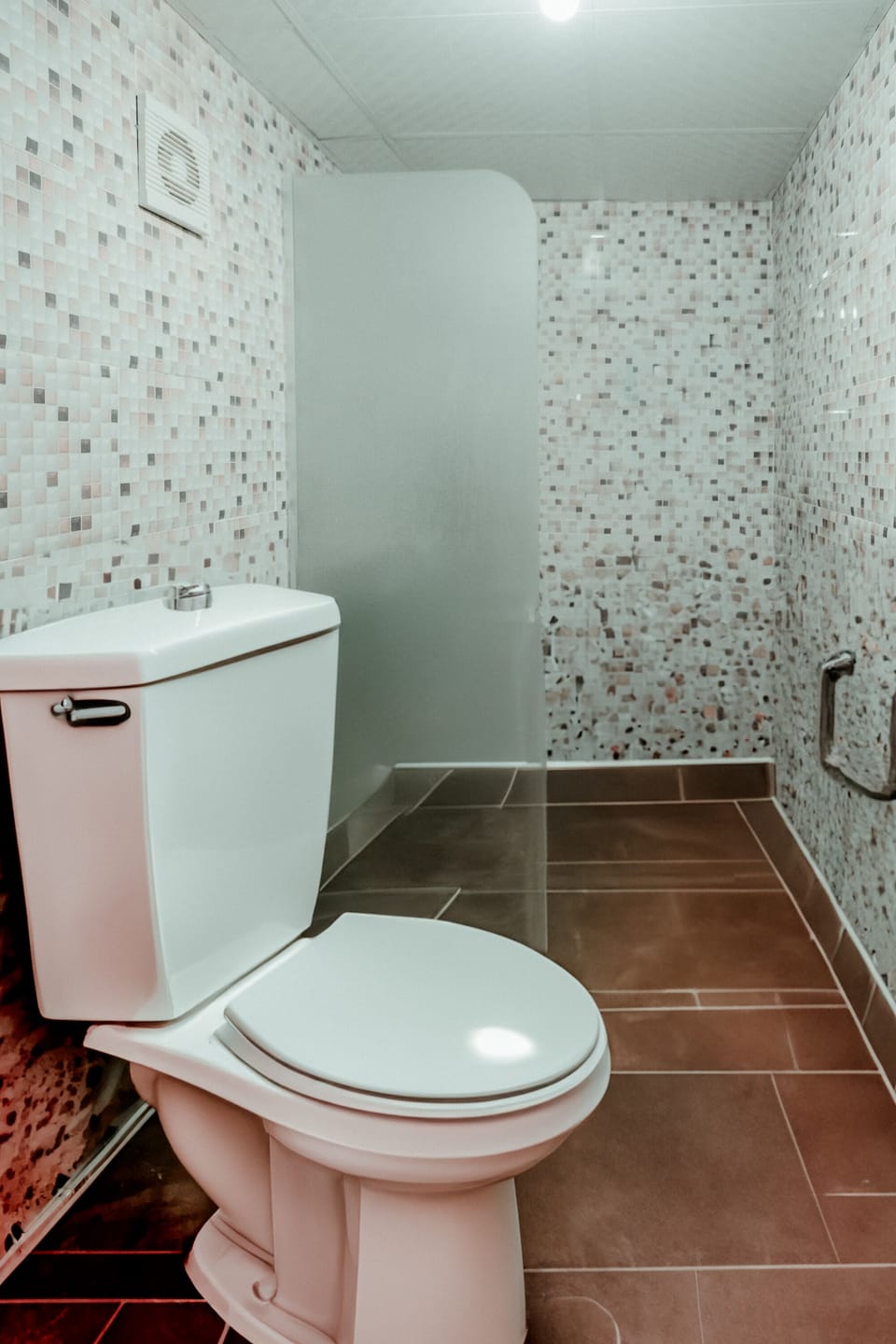 Luxury Double Room, Mountain View | Bathroom | Rainfall showerhead, hair dryer, towels