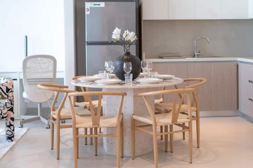 Luxury Apartment | Dining room