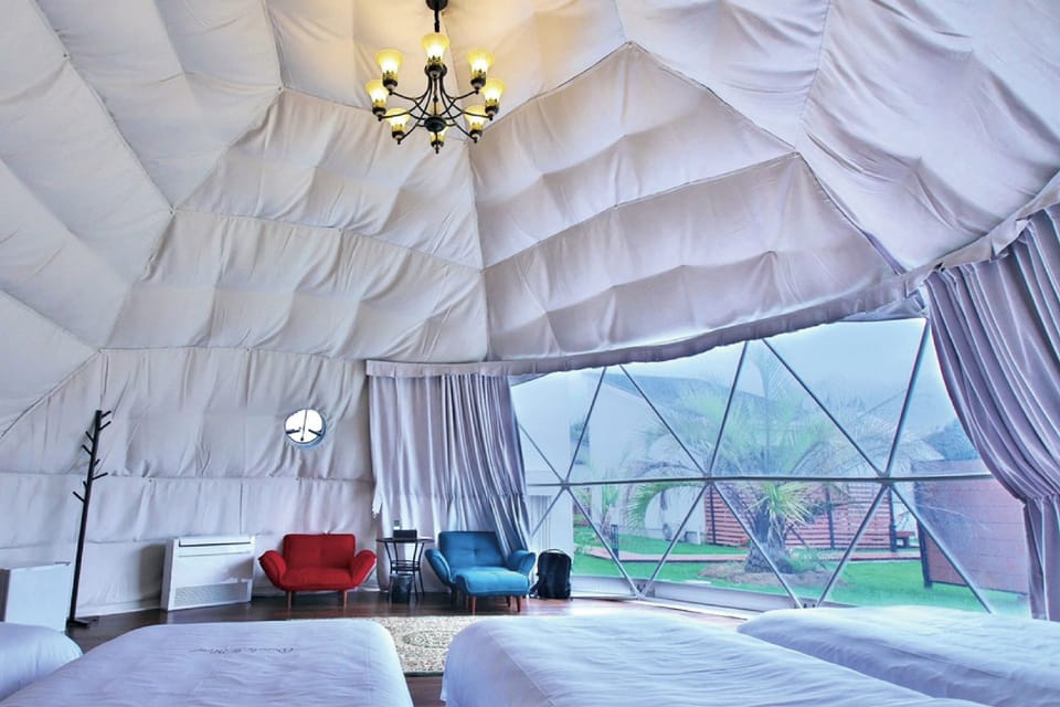 Desk, WiFi (free), bed sheets