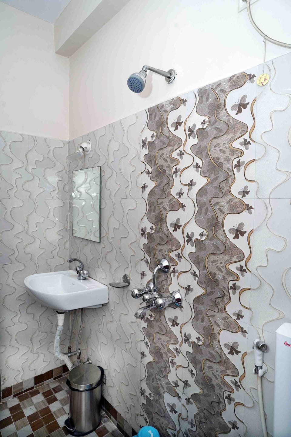 Deluxe Triple Room | Bathroom