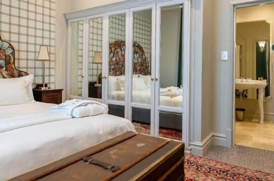 Executive Suite | Bathroom | Slippers