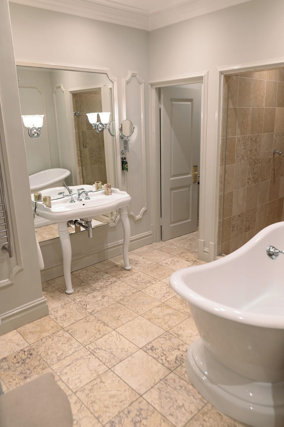 Family Suite | Bathroom | Slippers