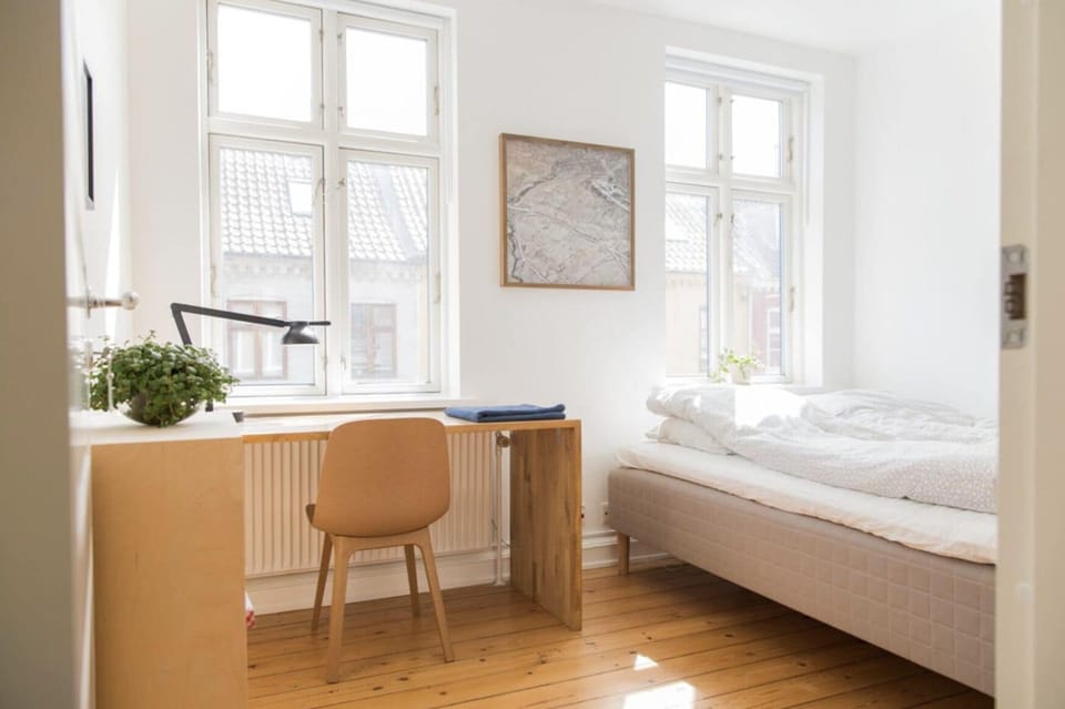 Basic Room, Shared Bathroom | Individually decorated, individually furnished, iron/ironing board