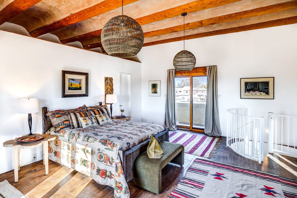 Design Loft, 2 Bedrooms, Balcony, City View | Individually decorated, individually furnished, blackout drapes