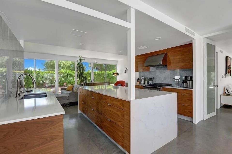 House | Private kitchen | Full-size fridge, microwave, oven, stovetop