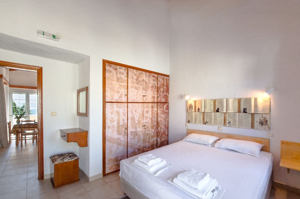 Premium bedding, desk, soundproofing, iron/ironing board