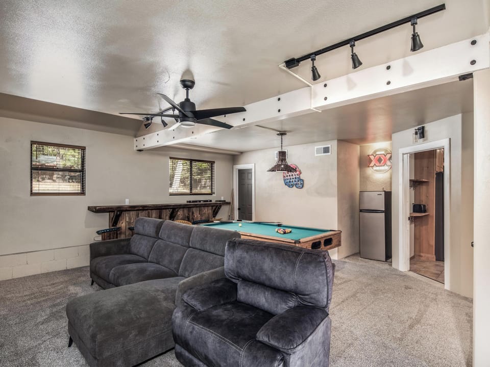 House (4 Bedrooms) | Property amenity