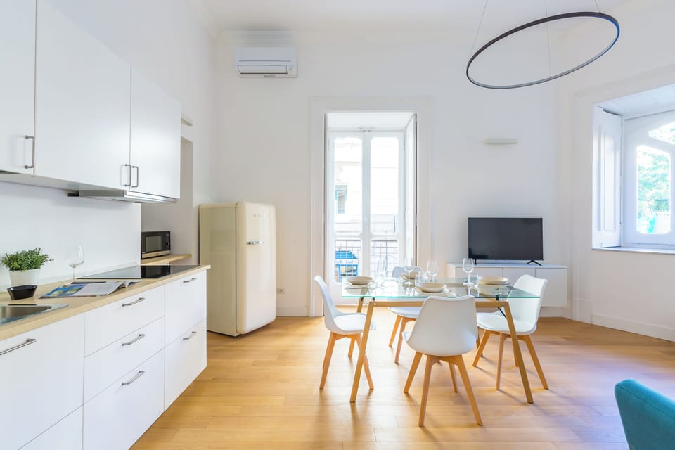 City Apartment | Dining room