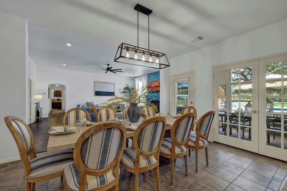 House, Multiple Beds, Pool Access (157 Kurt Kramer Rd) | Dining