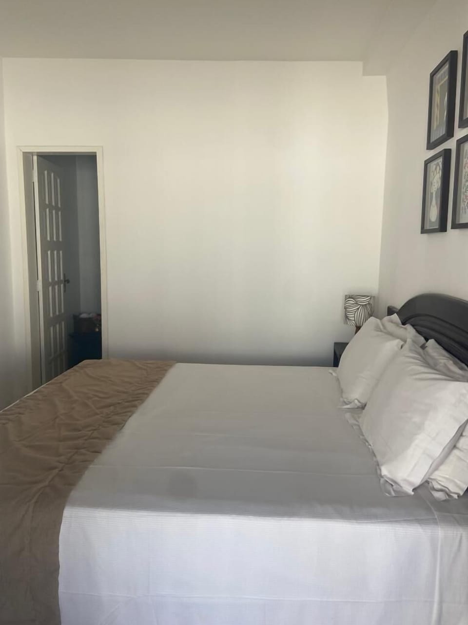 Comfort Double Room | WiFi (free), bed sheets